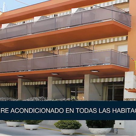 Hotel Medium Montecarlo Palafrugell Bagian luar foto