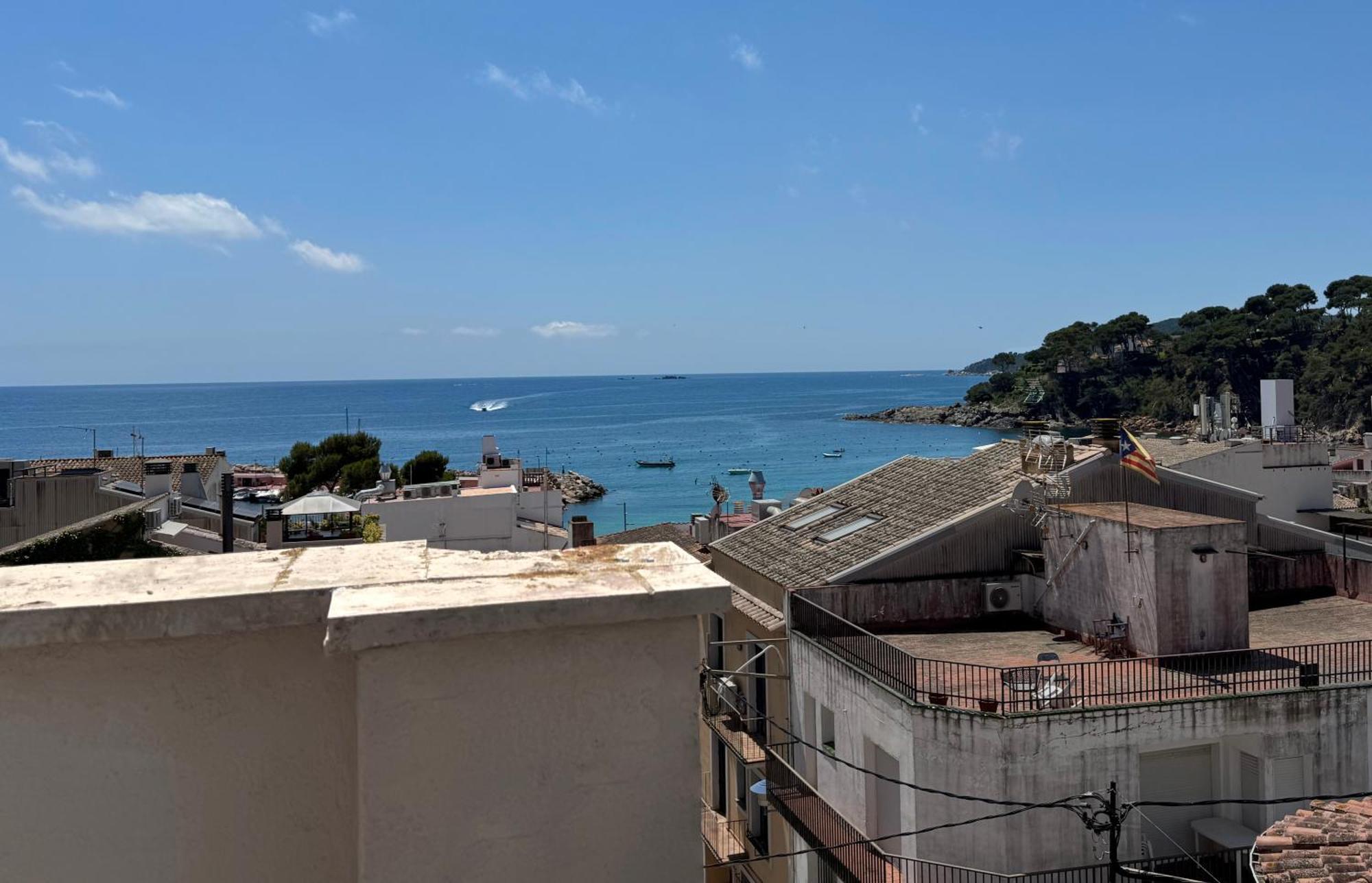 Hotel Medium Montecarlo Palafrugell Bagian luar foto