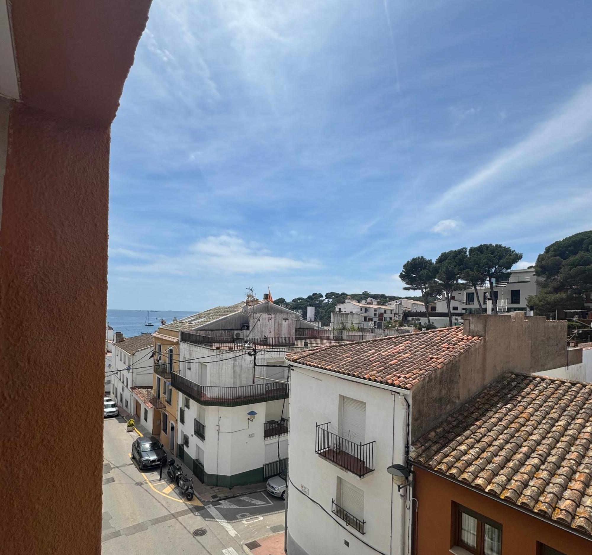 Hotel Medium Montecarlo Palafrugell Bagian luar foto